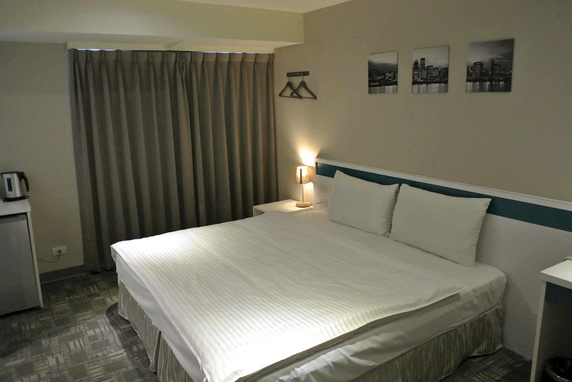 9ine Hotel Taipeh Exterior foto